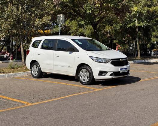 CHEVROLET SPIN 1.8 LS 8V FLEX 4P AUTOMÁTICO CHEVROLET SPIN 1.8 LS 8V FLEX 4P AUTOMÁTICO